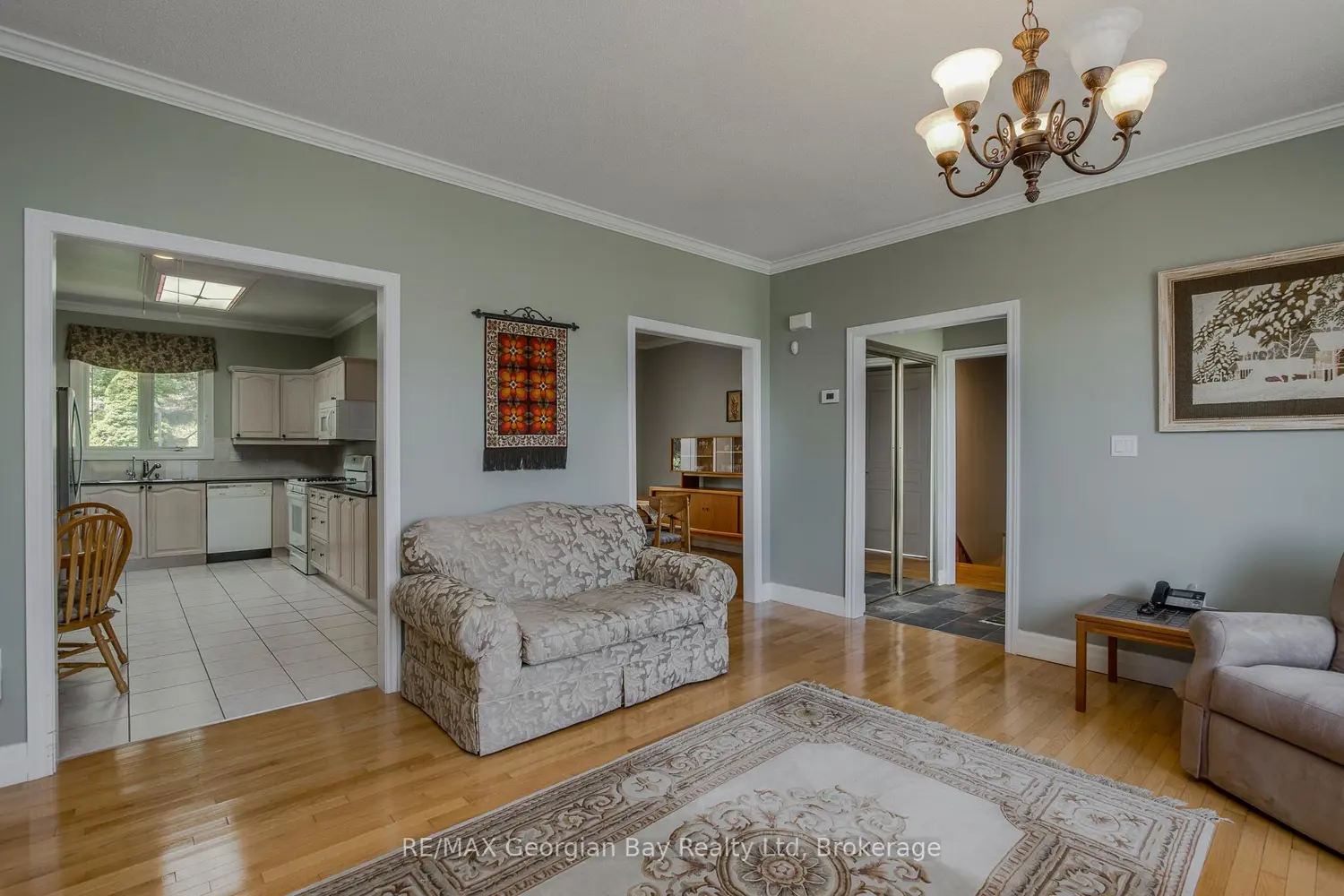 494 Aberdeen Boulevard photo 4