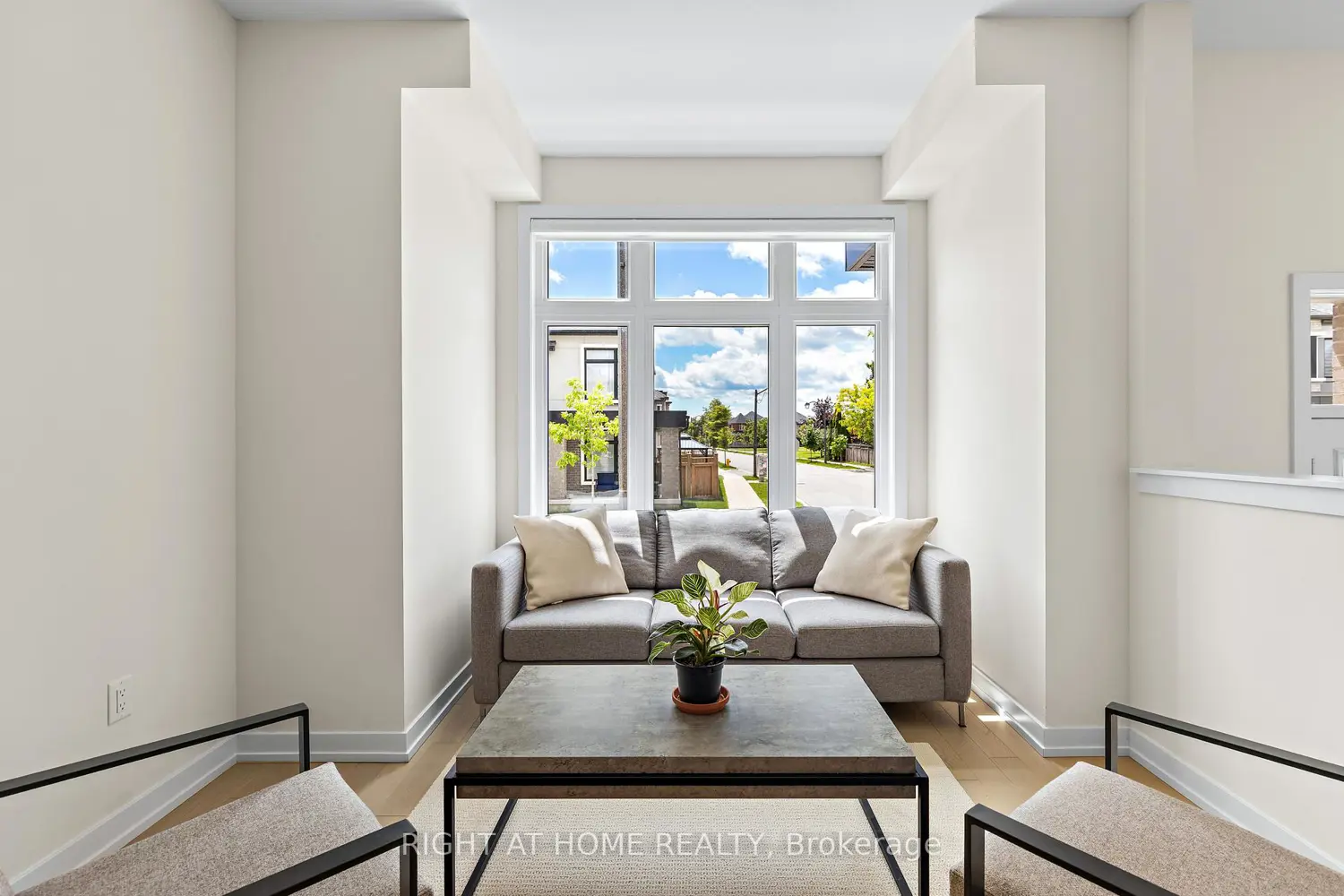 12 Sam Priestley Avenue photo 4