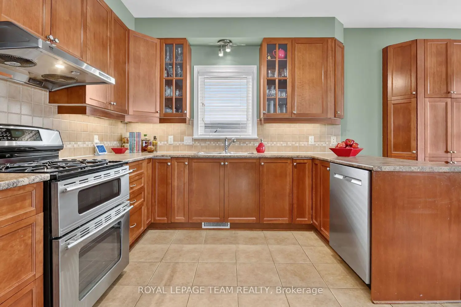 83 Lydia Way photo 5