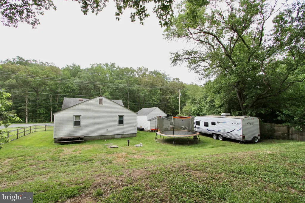 2035 Arthursville Road, Hartly, DE 19953