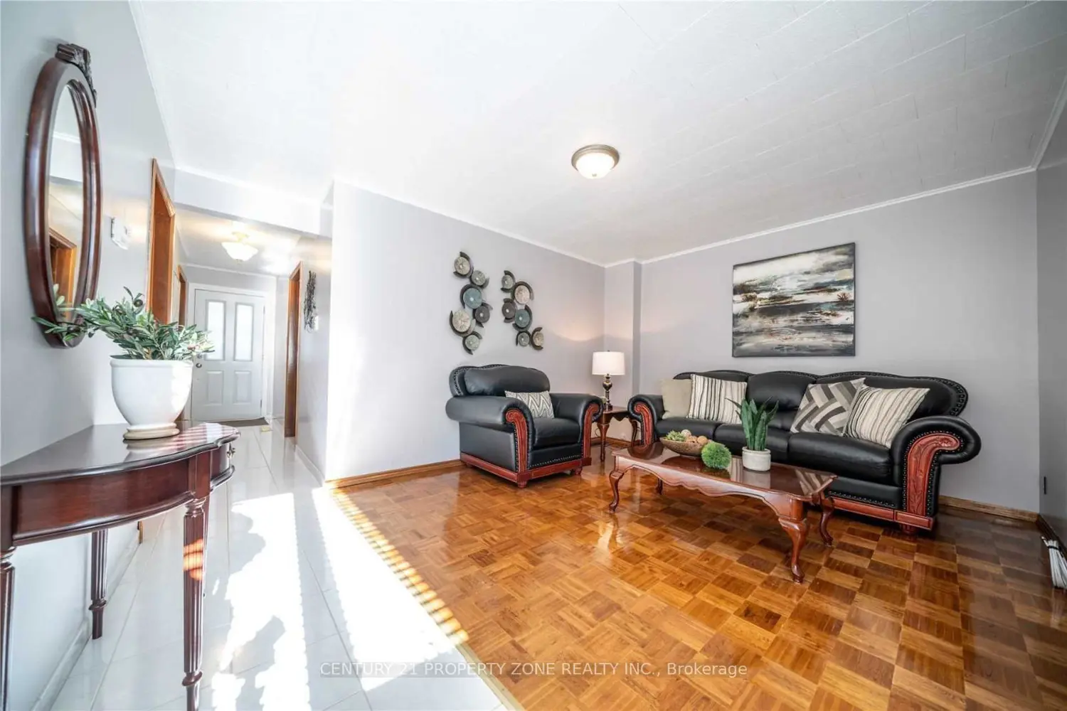 188 Hess Street photo 4