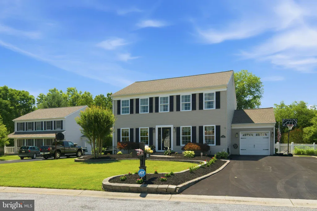 62 General Maxwell Court, Newark, DE 19702