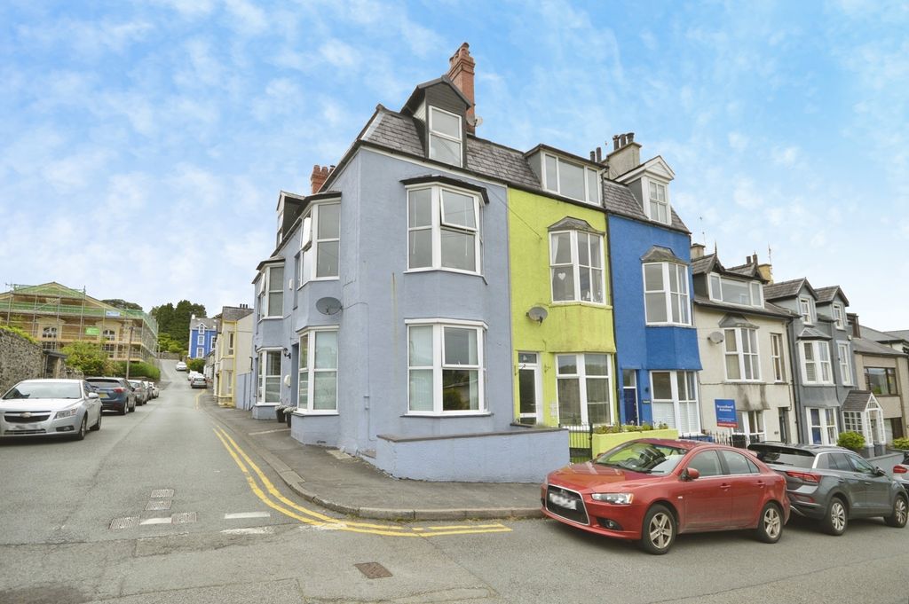 2 bed flat for saleBeach Road, Menai Bridge, Isle Of Anglesey LL59