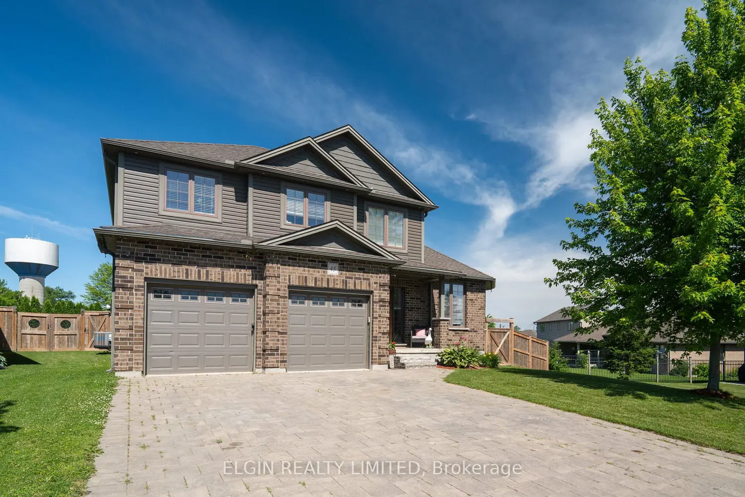 45 Brenmar Crescent photo 2