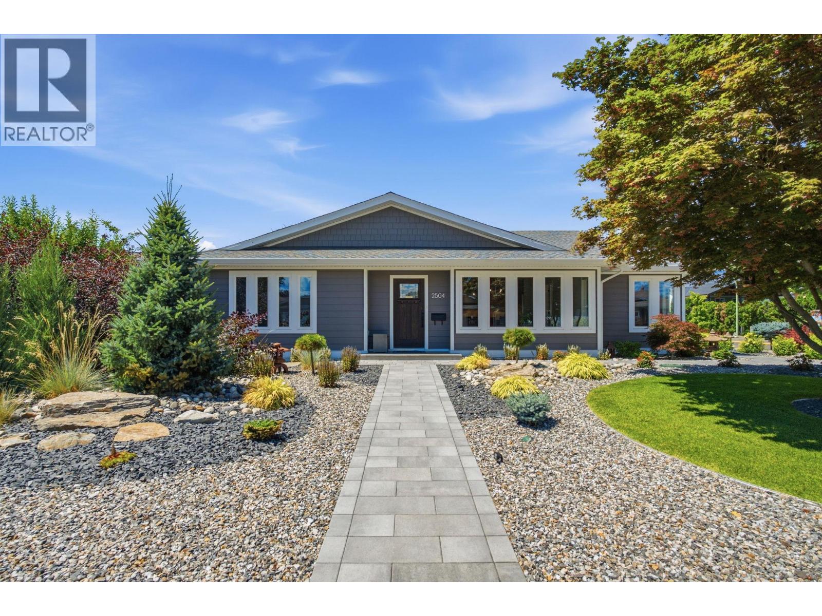 2504 Rhondda Crescent, Kelowna, BC, V1Y8T5