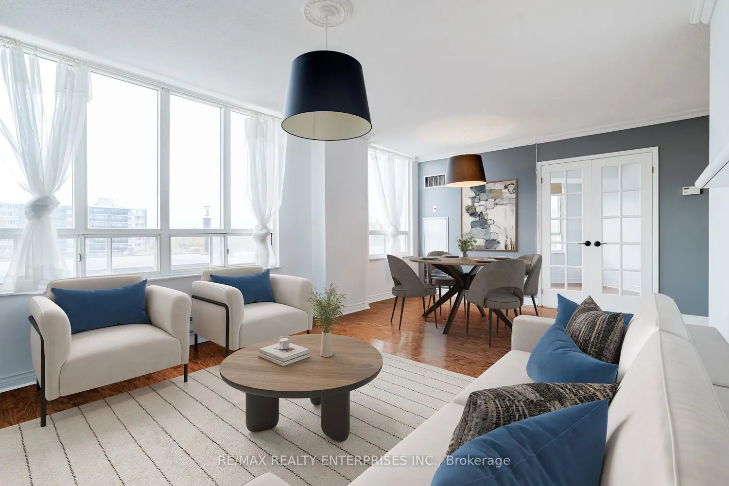 2285 Lake Shore Boulevard 304