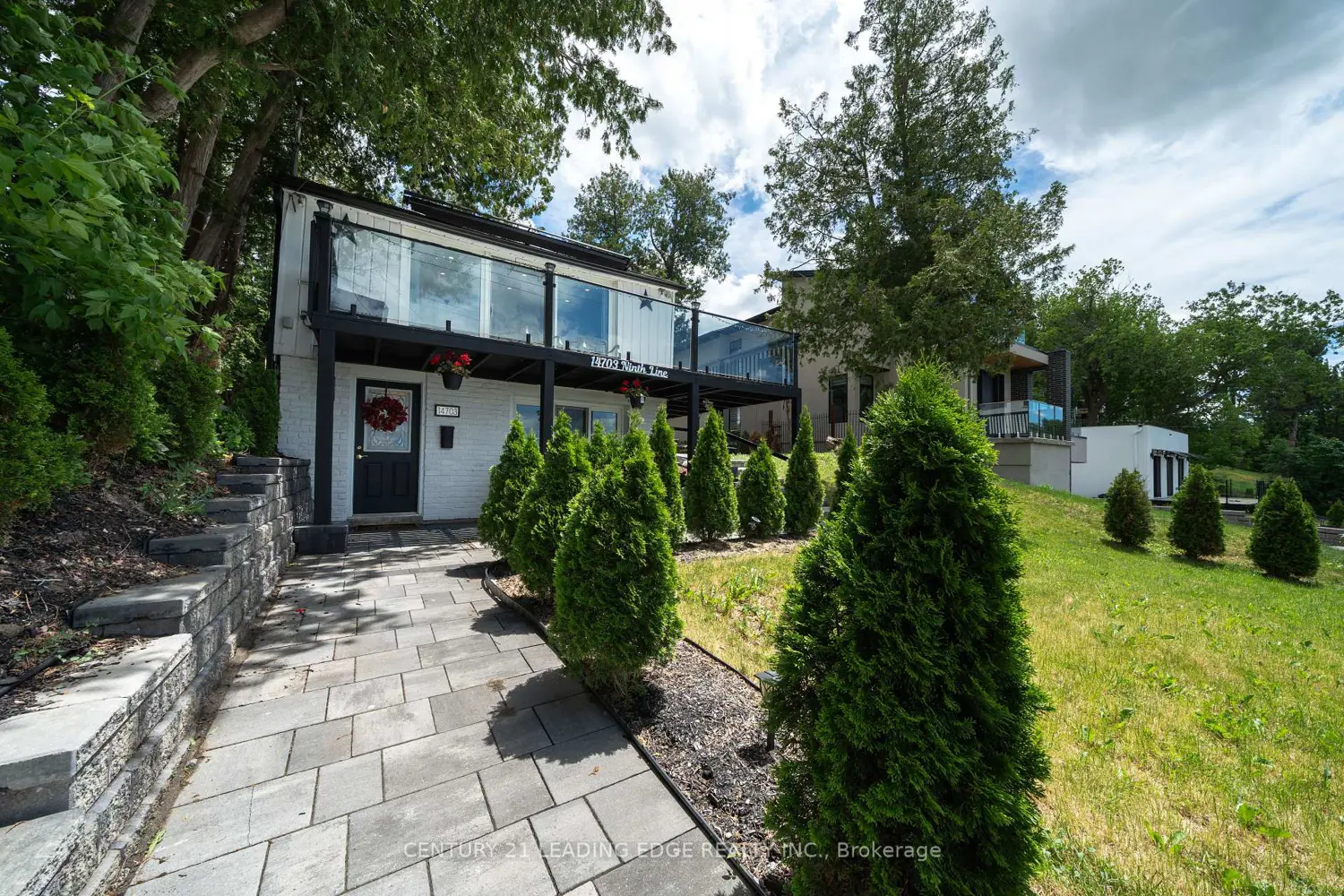 14703 Ninth Line photo 2