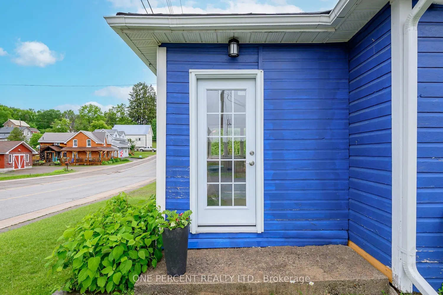 4982 Monck Road photo 5