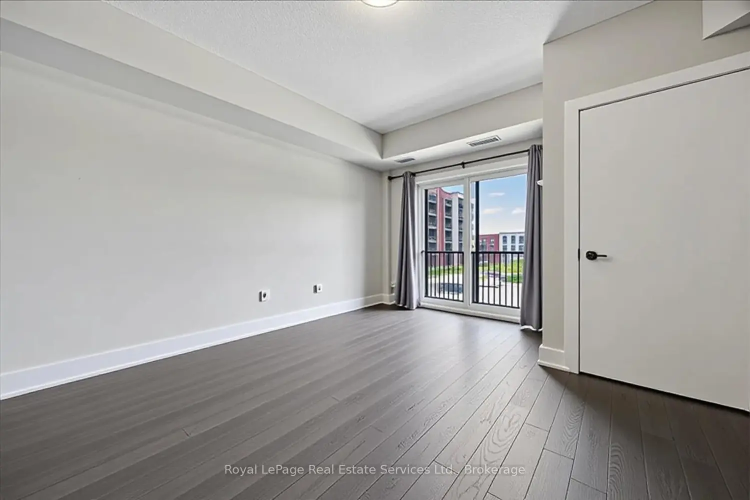 6 Spice Way 209 photo 5