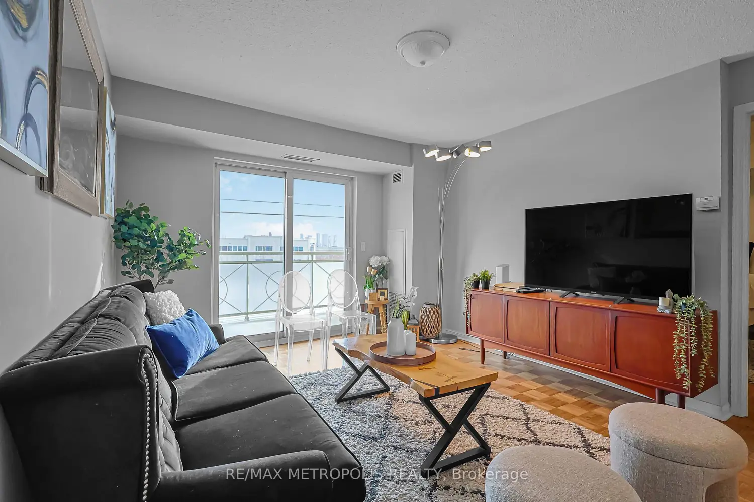 2500 Rutherford Road 216 photo 3