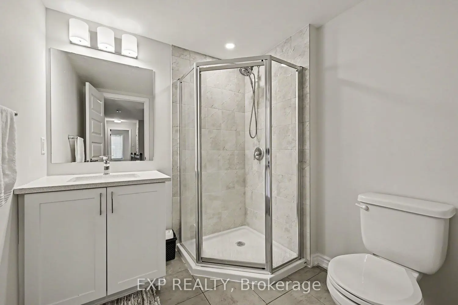 1400 Hemlock Road photo 5