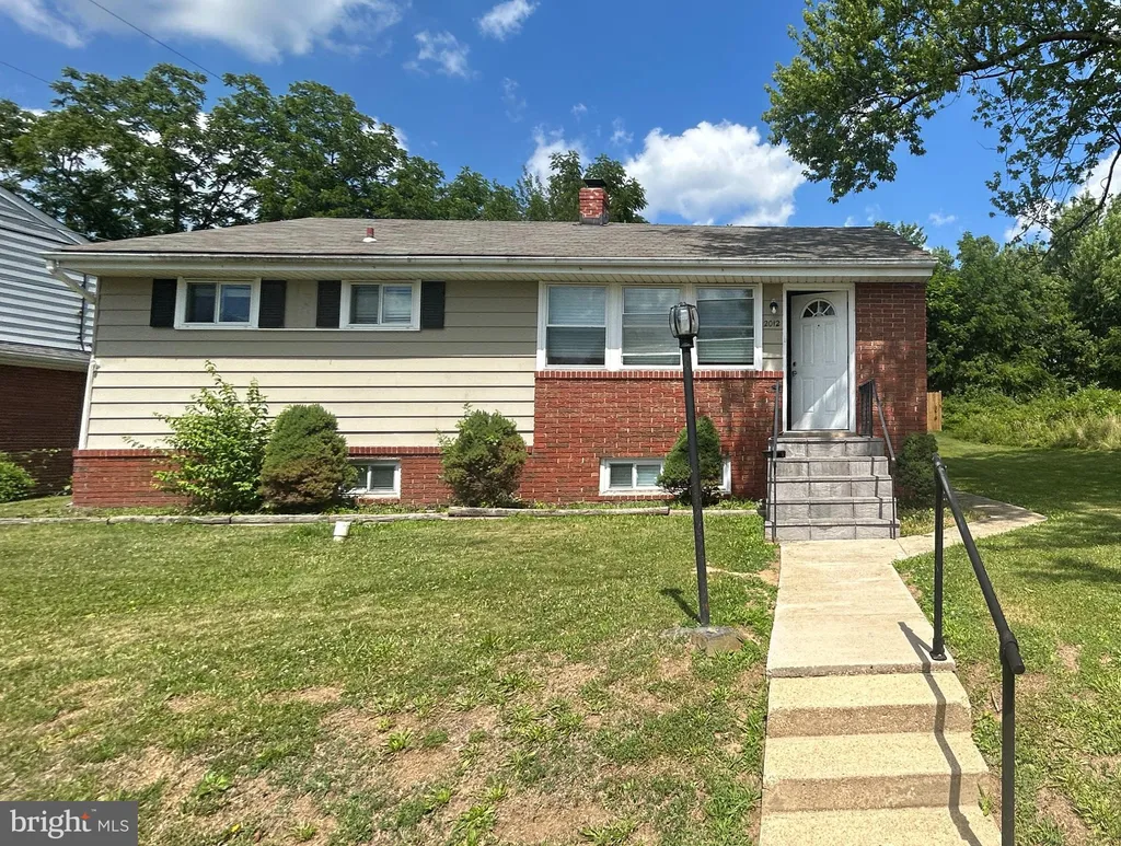 2012 Royal Garden Drive, Baltimore, MD 21207 photo 2