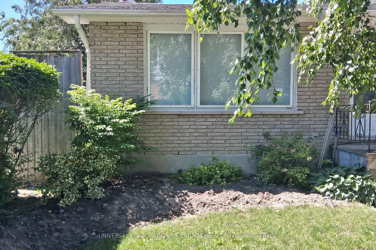 168 Elk Street photo 4