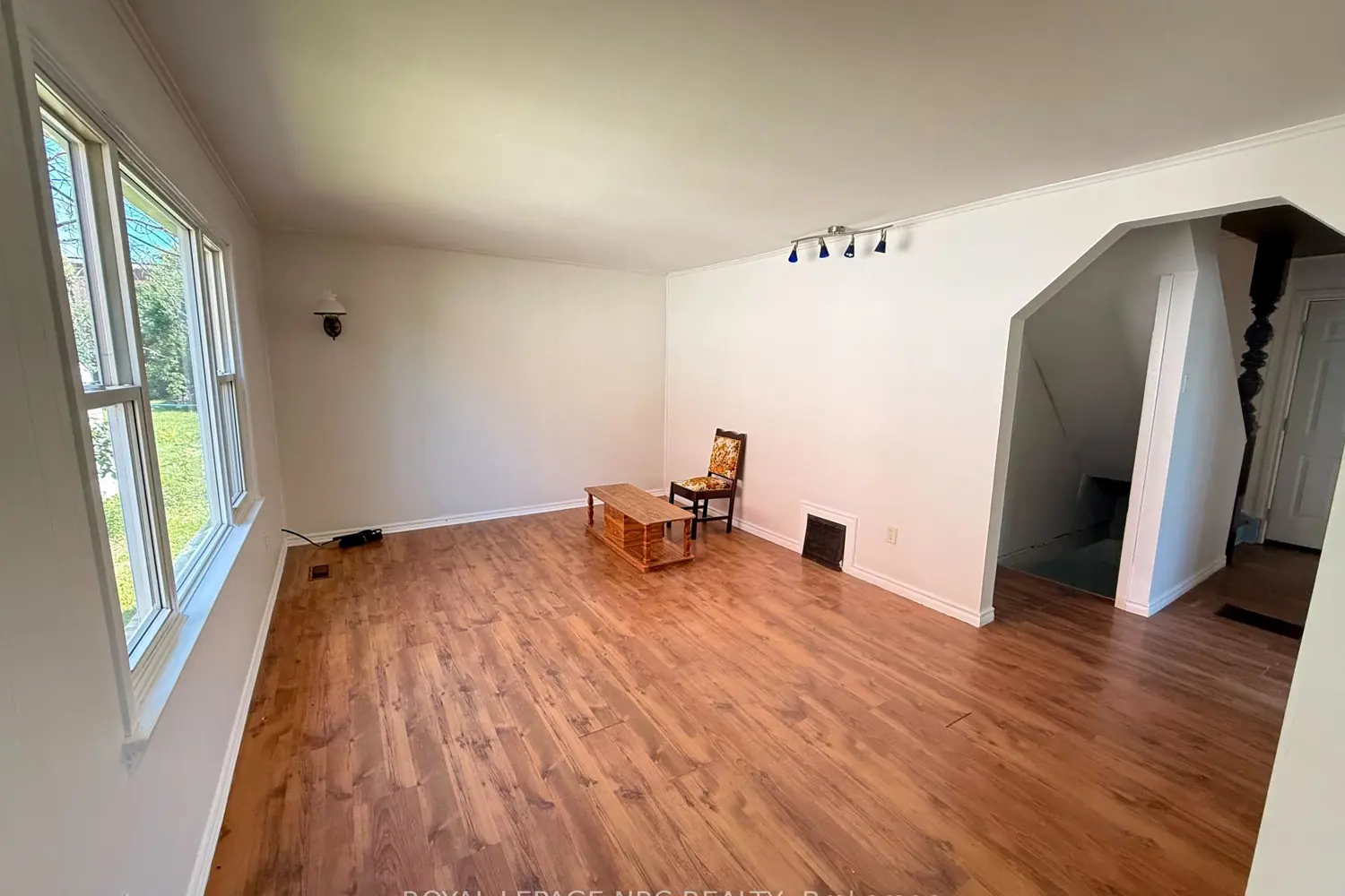 6411 Mcleod Road photo 3