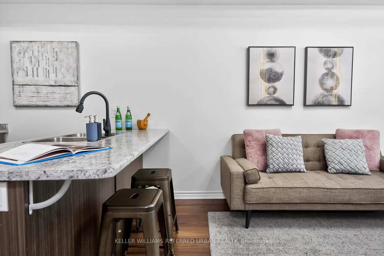 25 Heron Park Place 19 photo 5