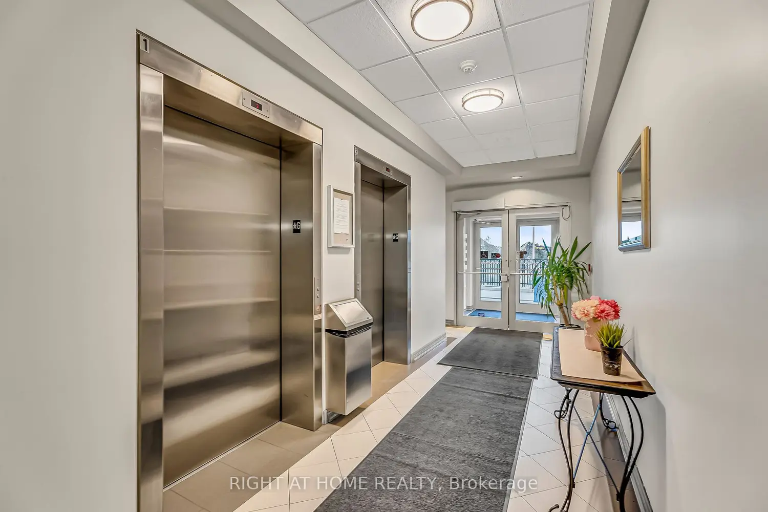 9973 Keele Street 206 photo 3