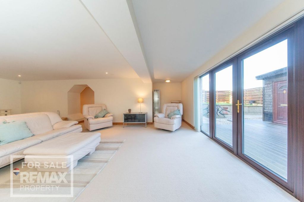 4 bed villa for saleJamphlars Road, Cardenden, Lochgelly KY5