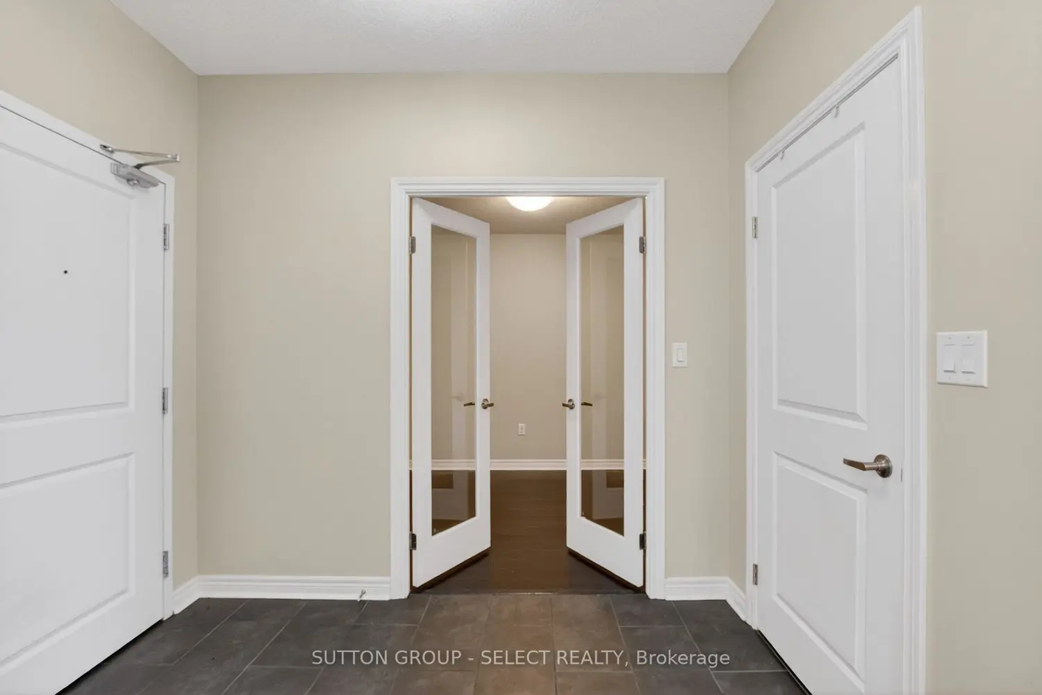 330 Ridout Street 1705