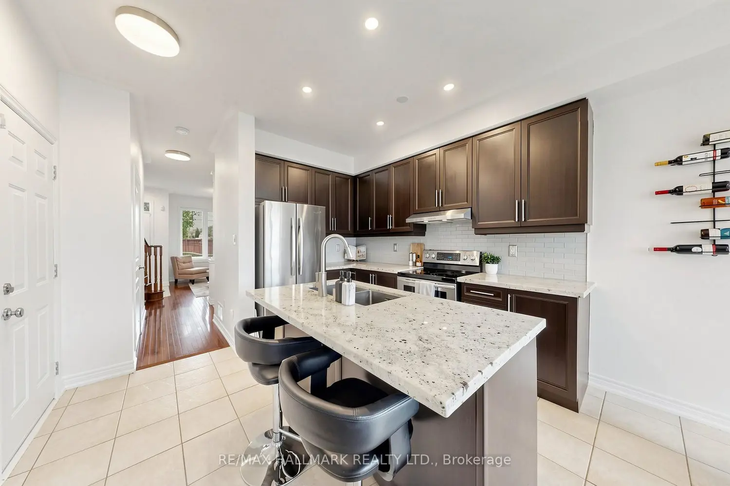 10 Windrow Street photo 4