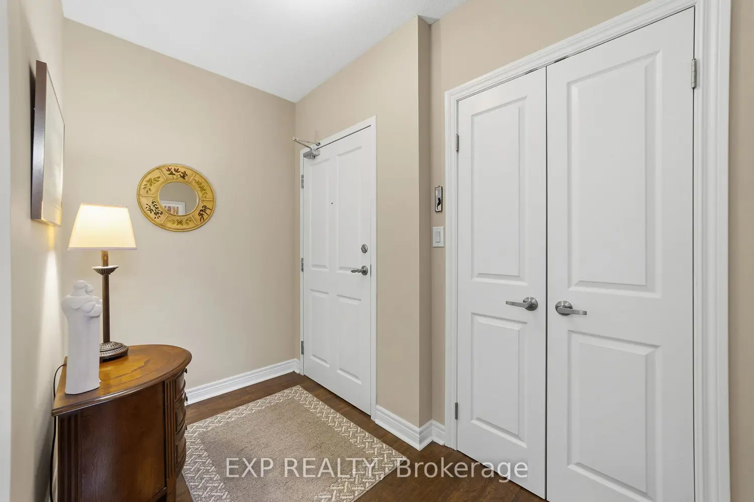 1030 Coronation Drive 109 photo 2