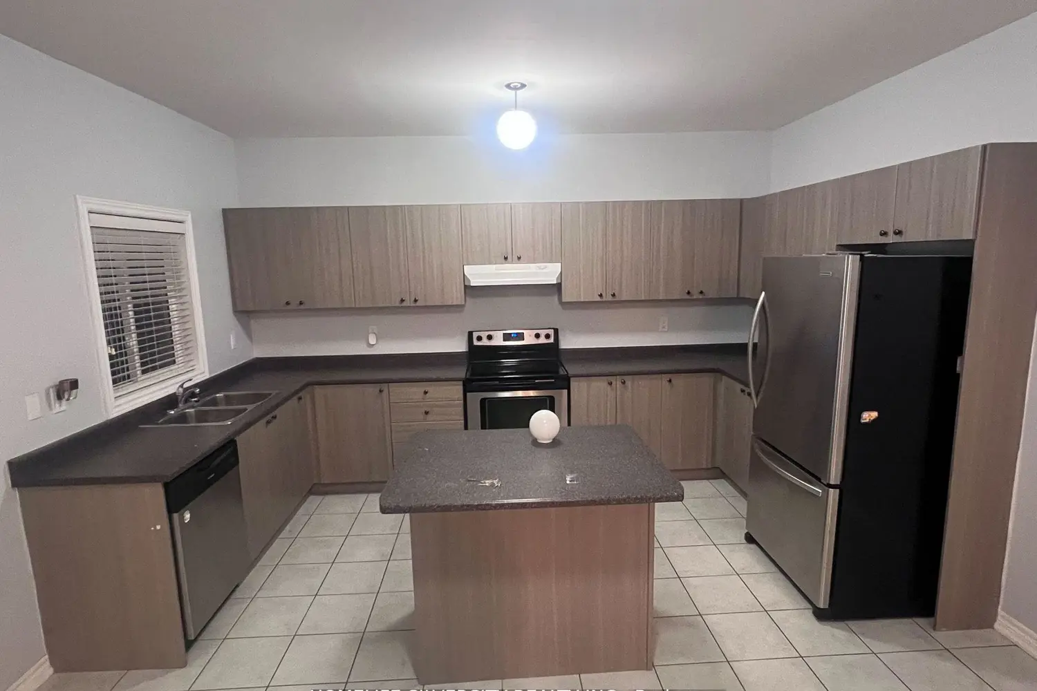 473 Tansley Street photo 3