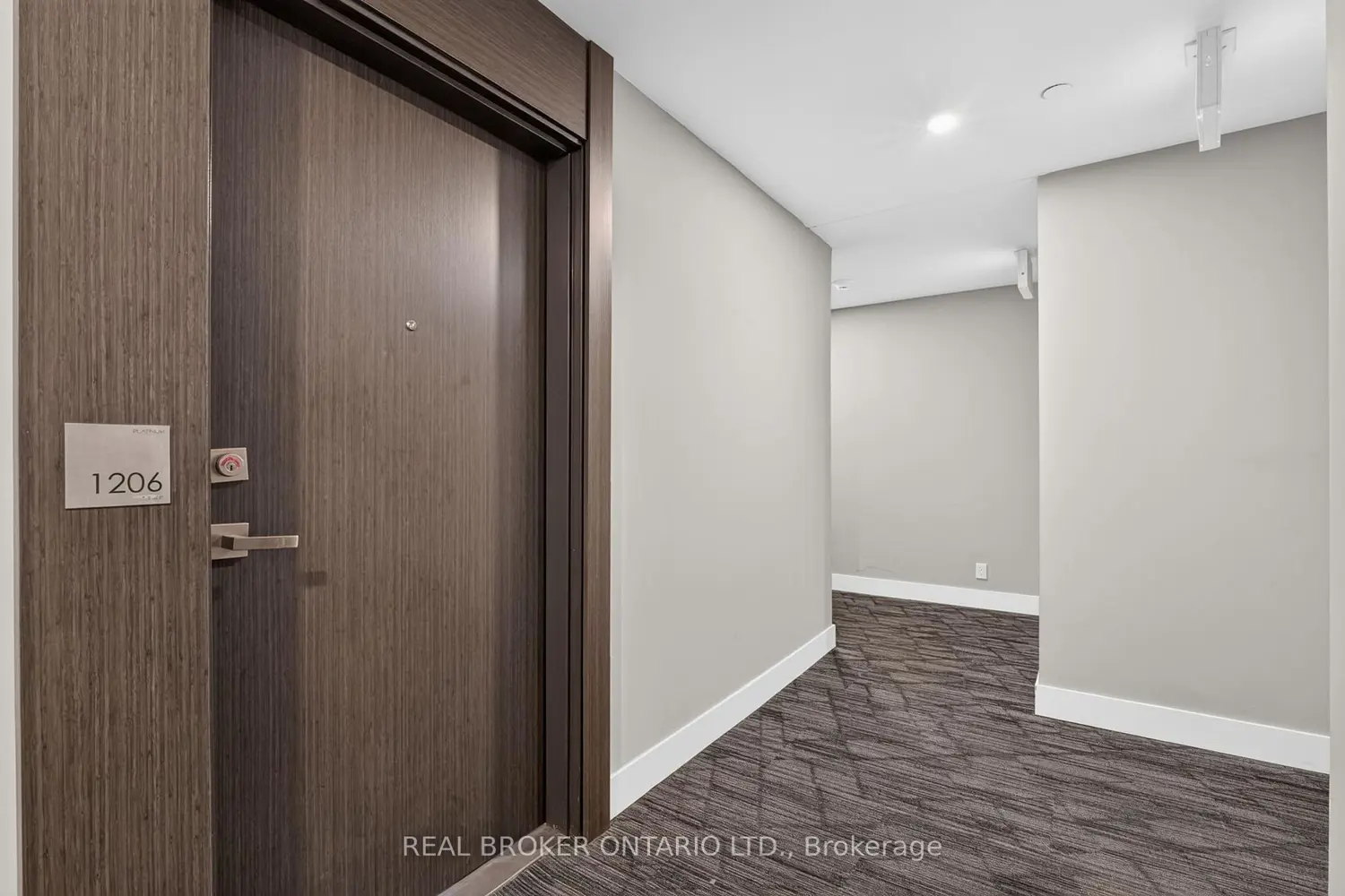 15 Queen Street 1206 photo 2