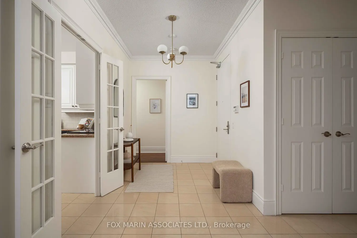 78 Harrison Garden Boulevard 2206 photo 3