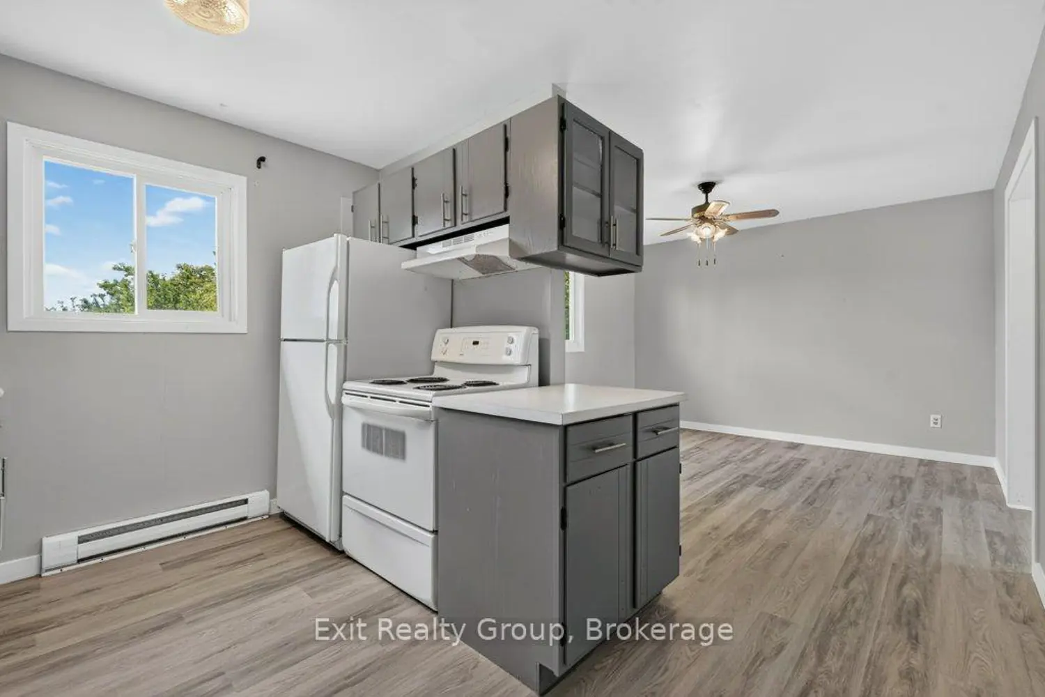 244 Weller Avenue photo 4