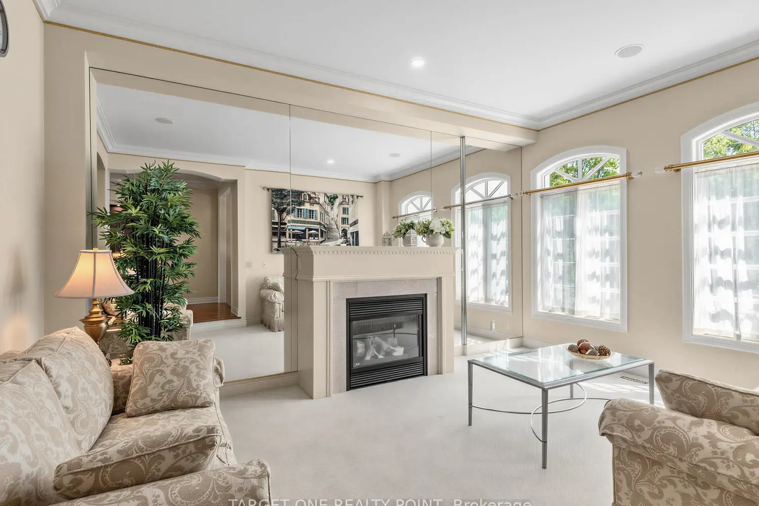 20 Ormsby Court photo 3