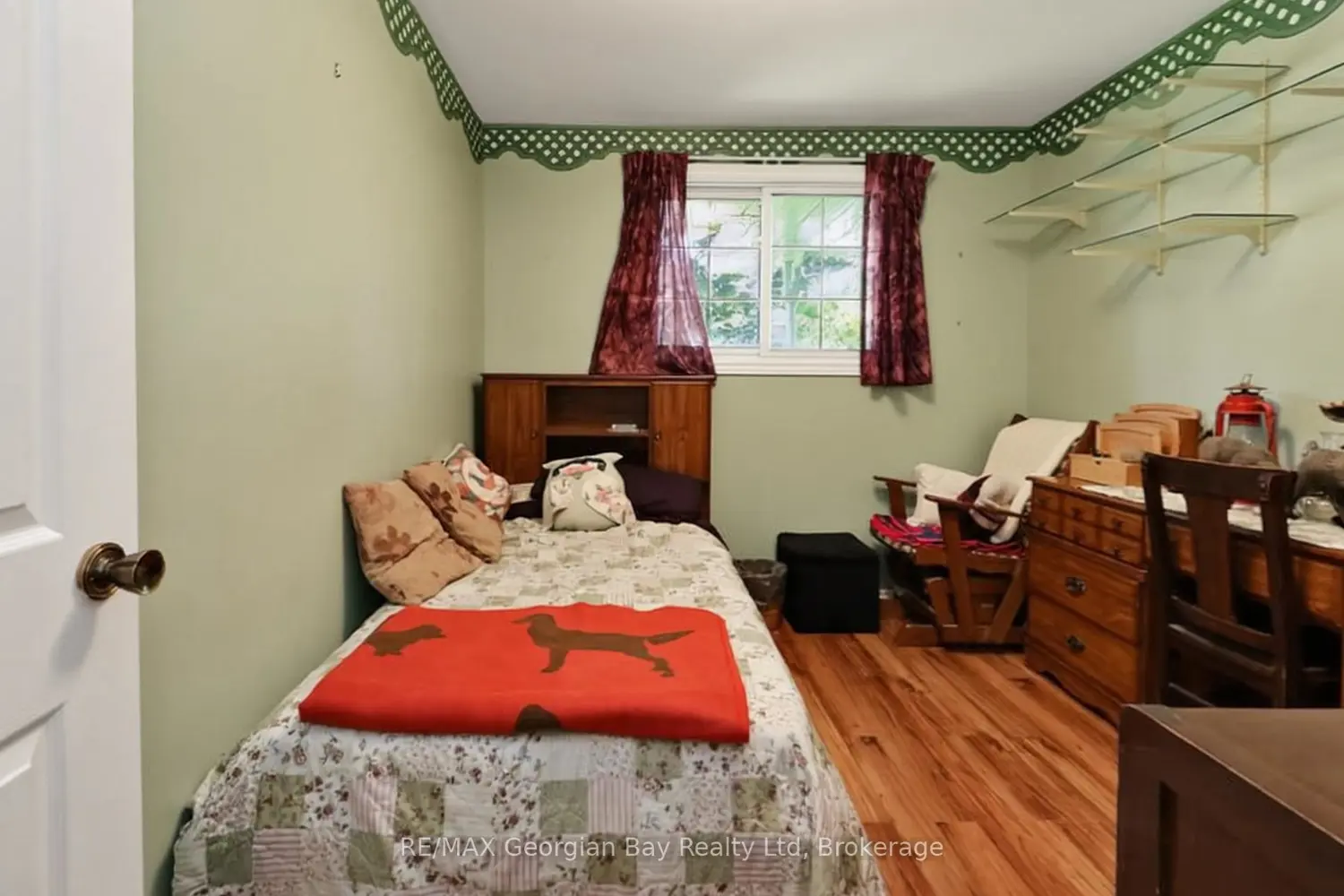 511 Camilla Street photo 3
