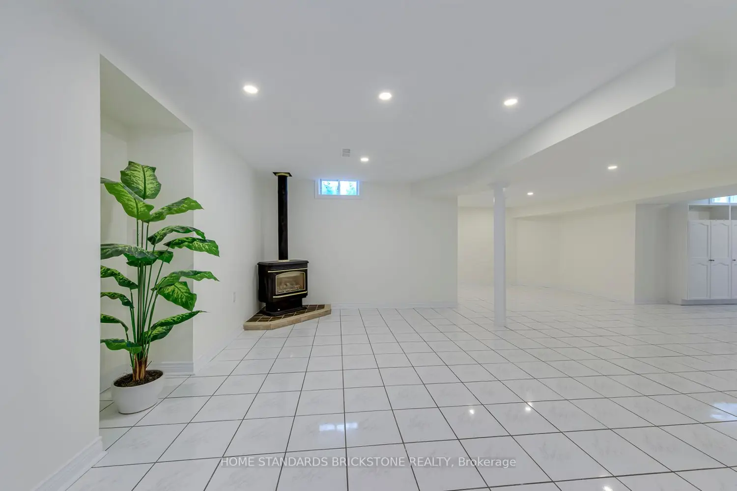 15 Samuel Crescent photo 4