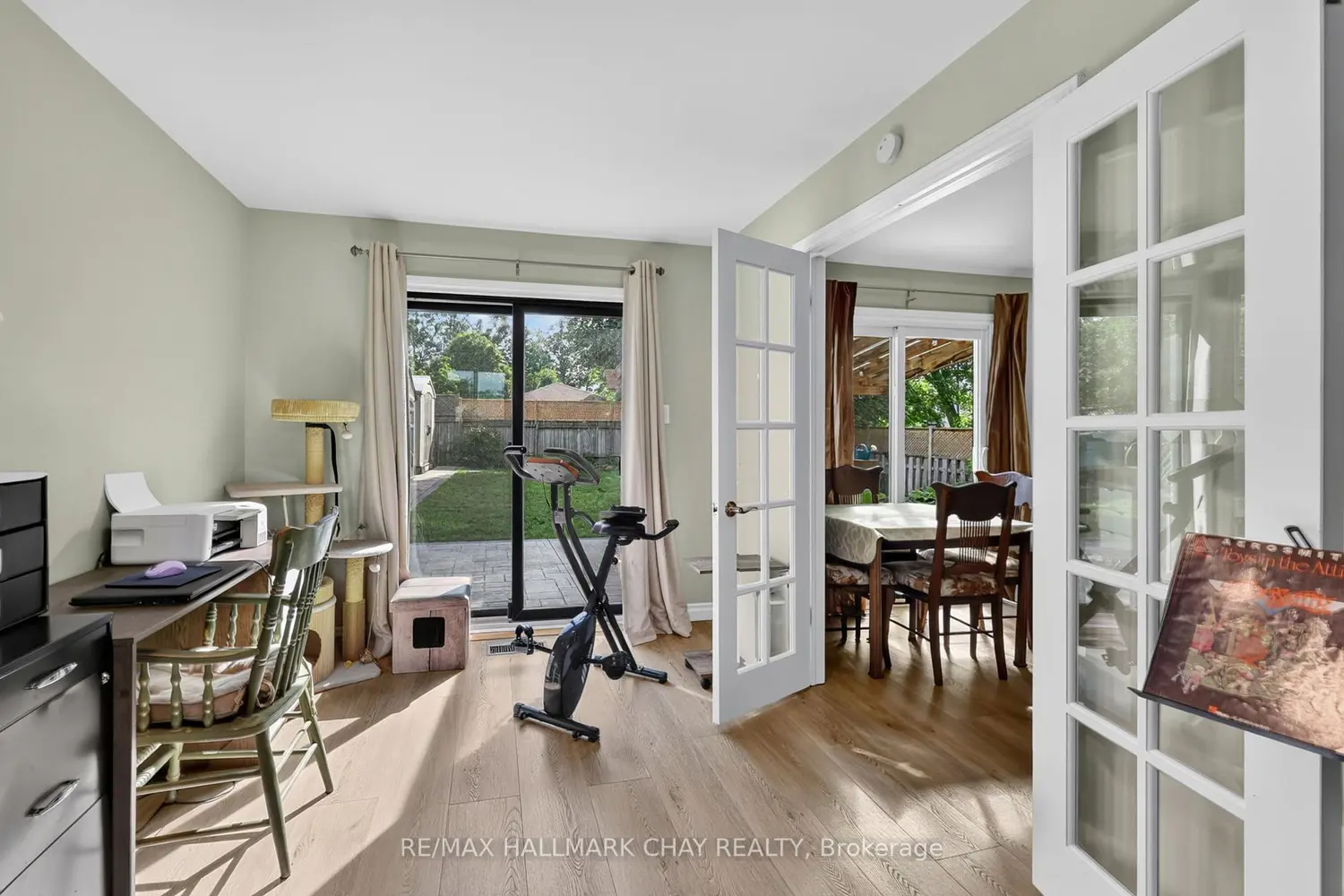 243 Letitia Street photo 4