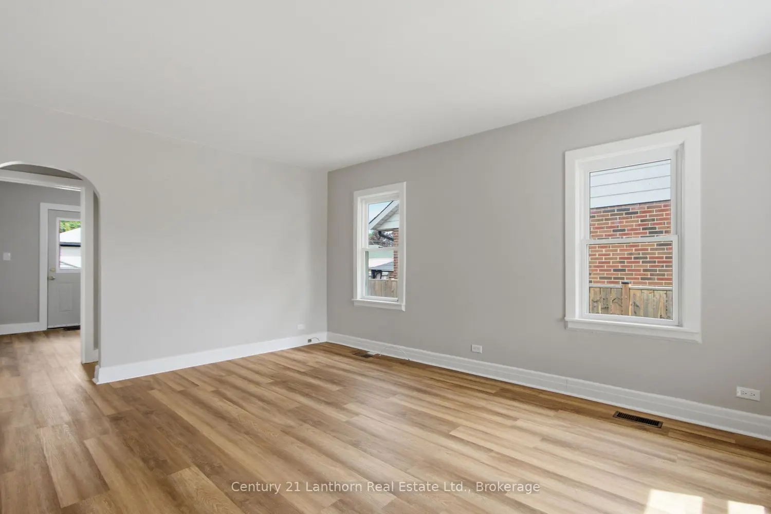 151 Hastings Drive photo 3