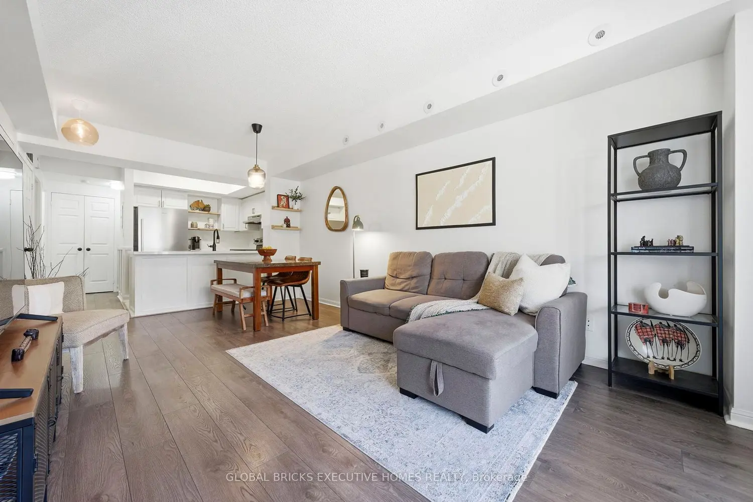3041 Finch Avenue 2054 photo 5
