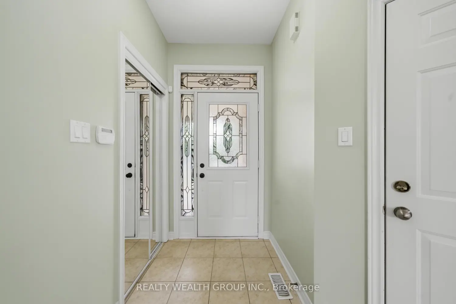 3 Queensplate Drive photo 3
