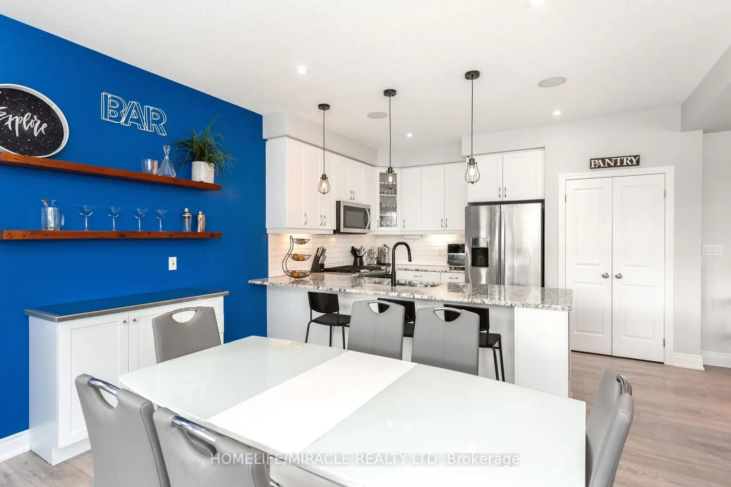 498 Fairway Road photo 5
