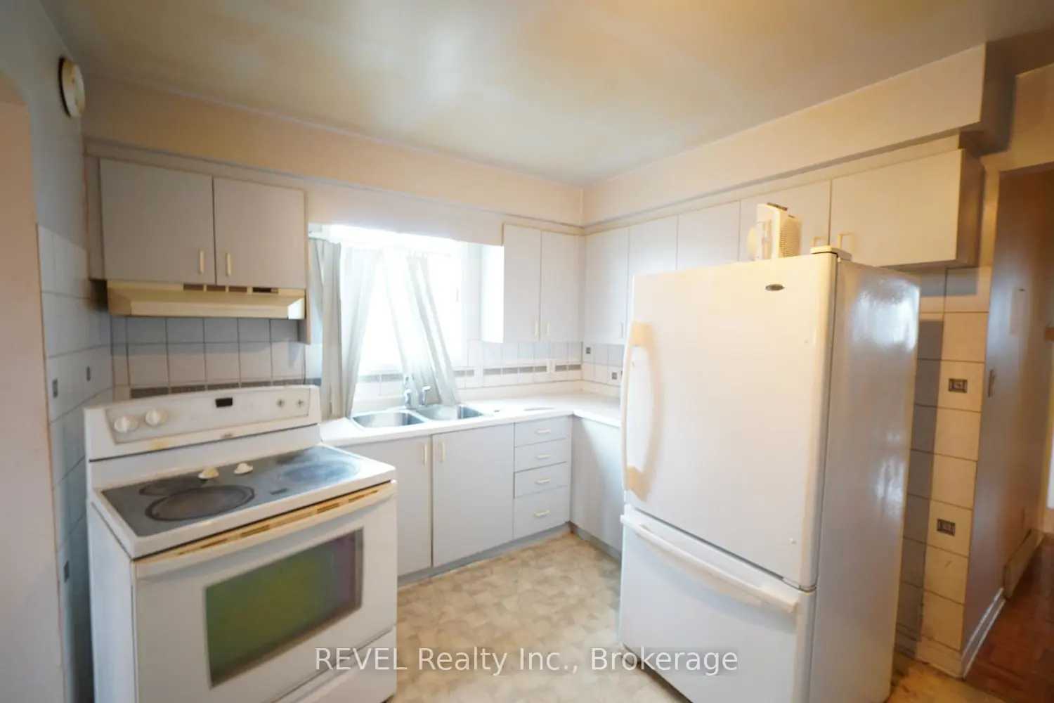 7468 Alex Avenue photo 5