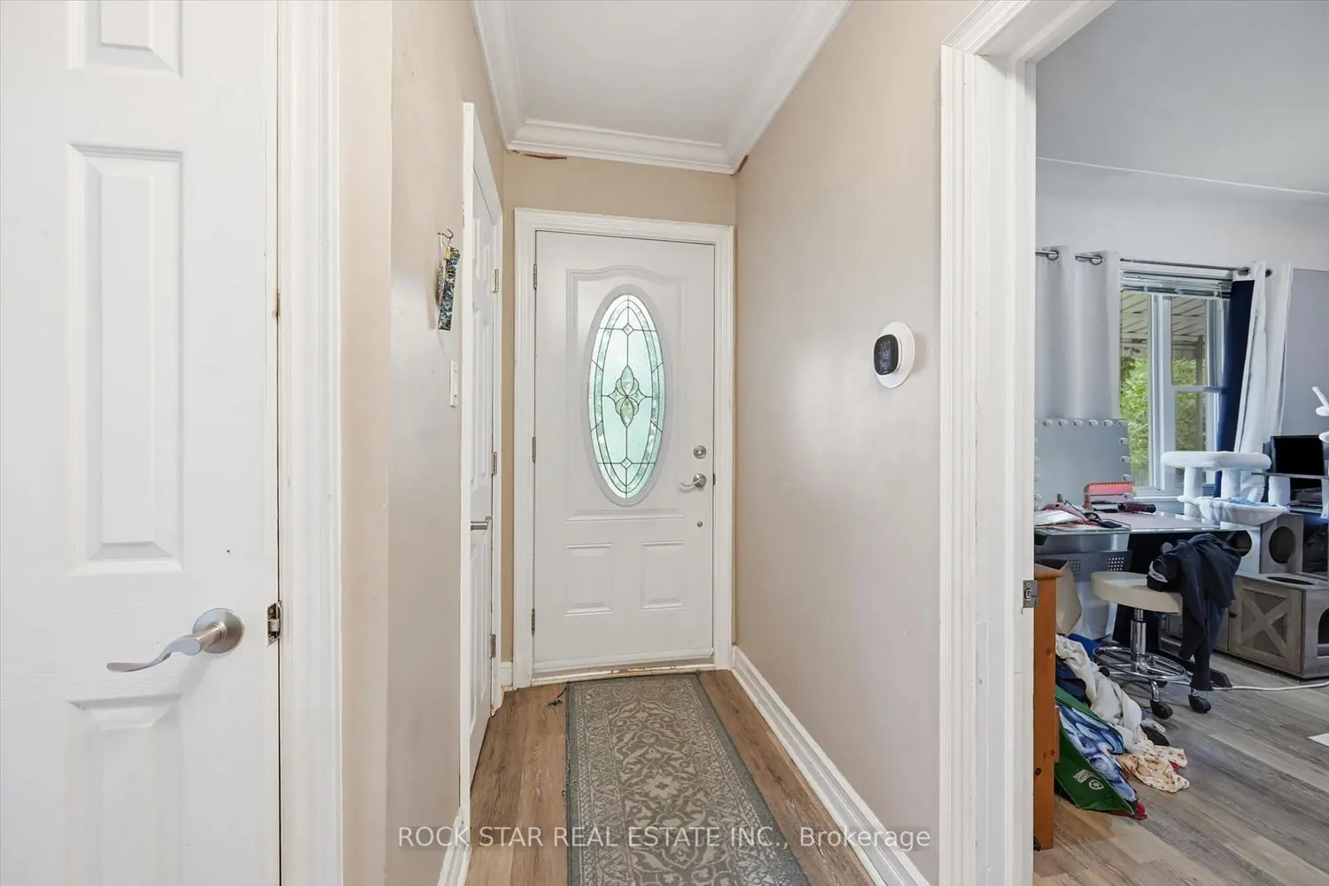 275 West 2Nd Street photo 3
