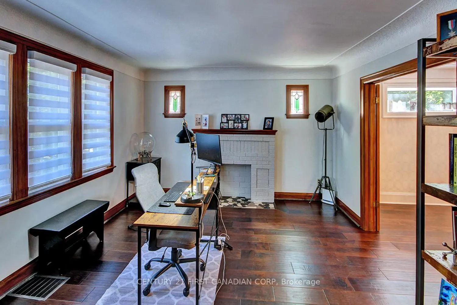 4 Jerseyville Road photo 3