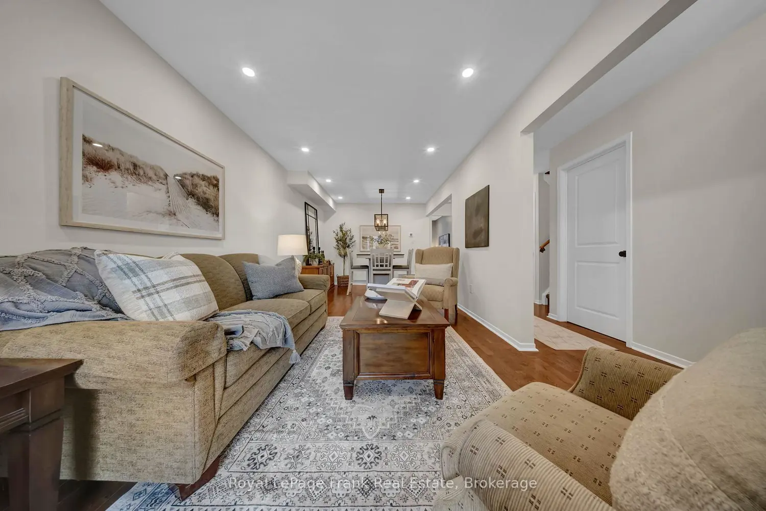 76 Cornwall Drive photo 2