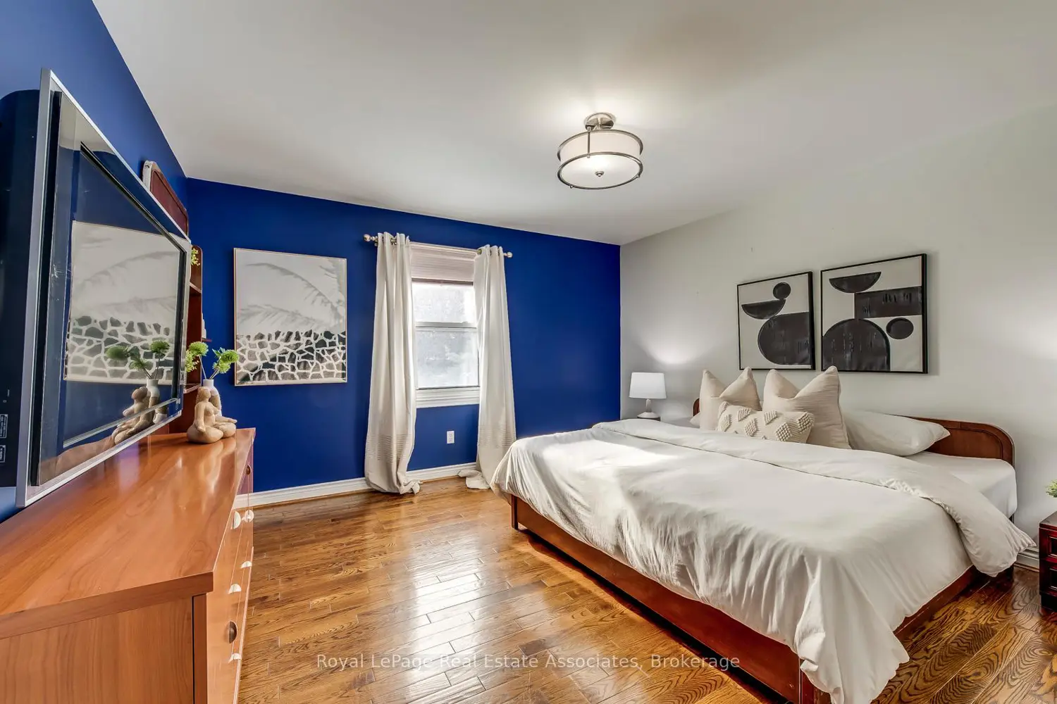 5 Huttonville Drive photo 5
