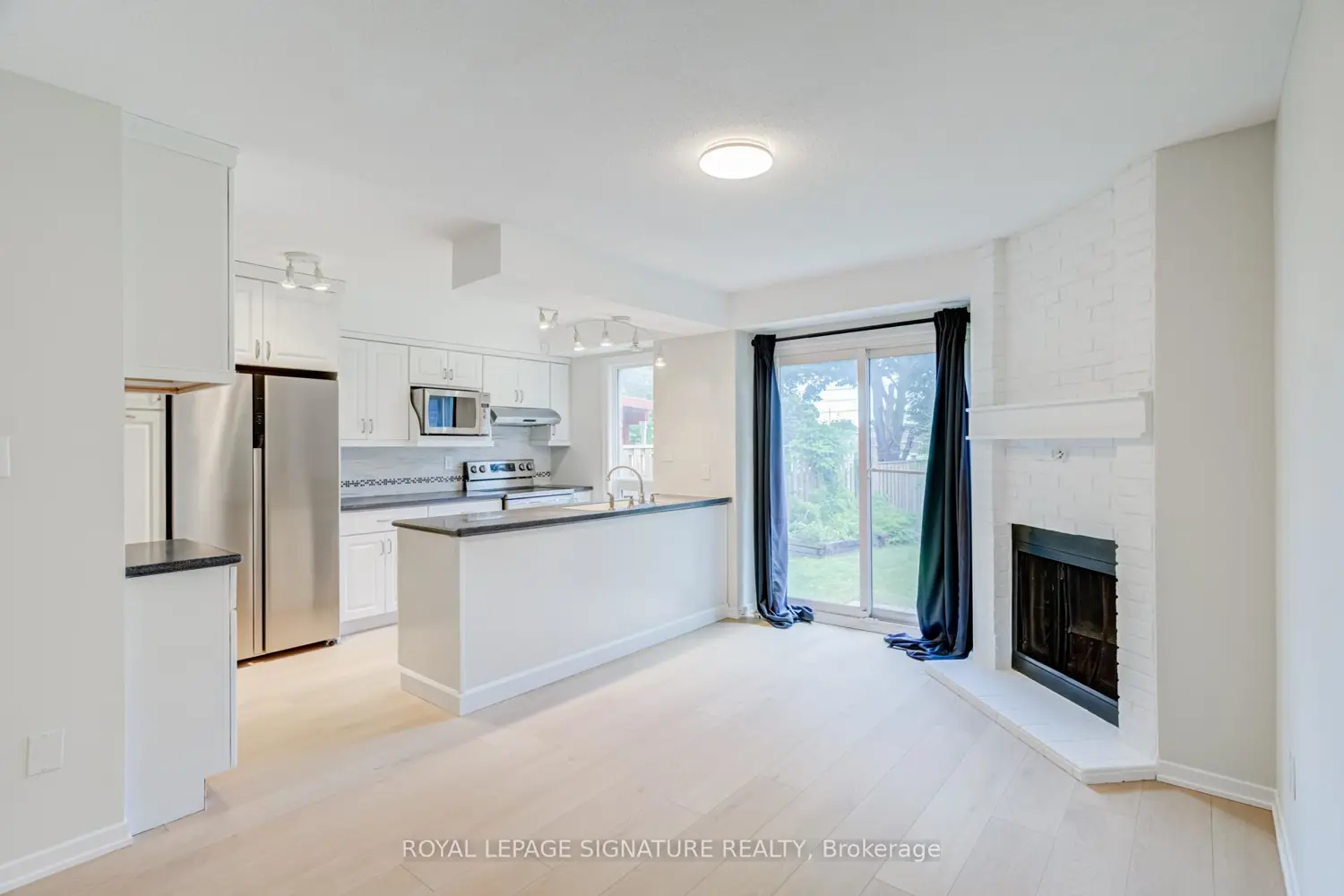 86 James Park Square photo 4