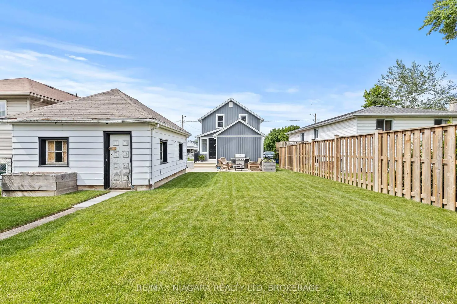 47 Sullivan Avenue photo 3