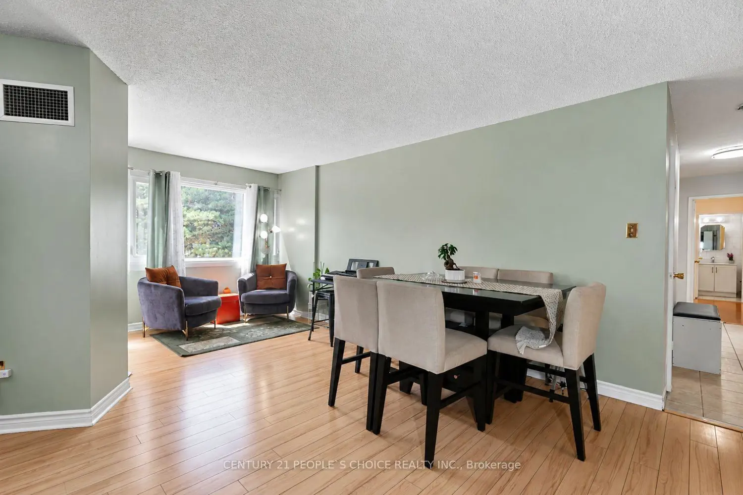 1580 Mississauga Valley Boulevard 207