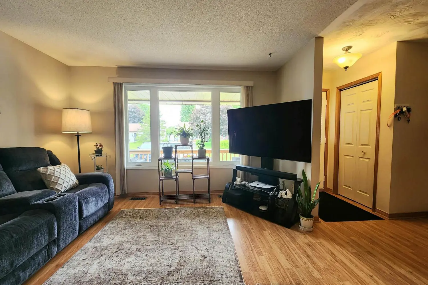 5128 Meadowland Drive photo 3