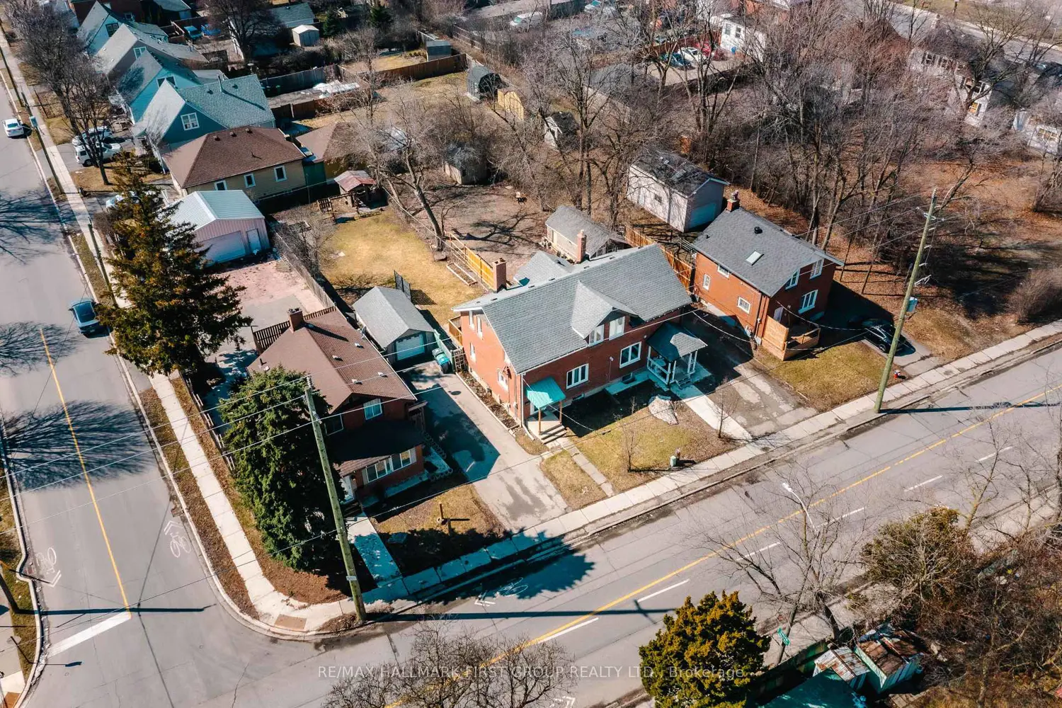 7 Mcmurchy Avenue photo 4