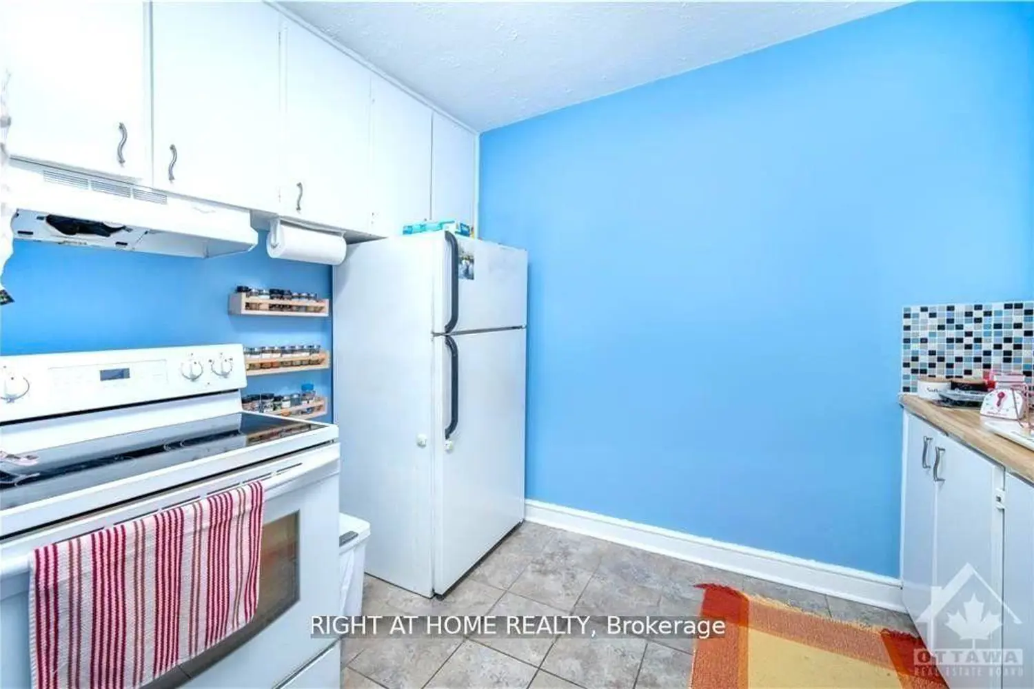 333 Levis Avenue photo 4