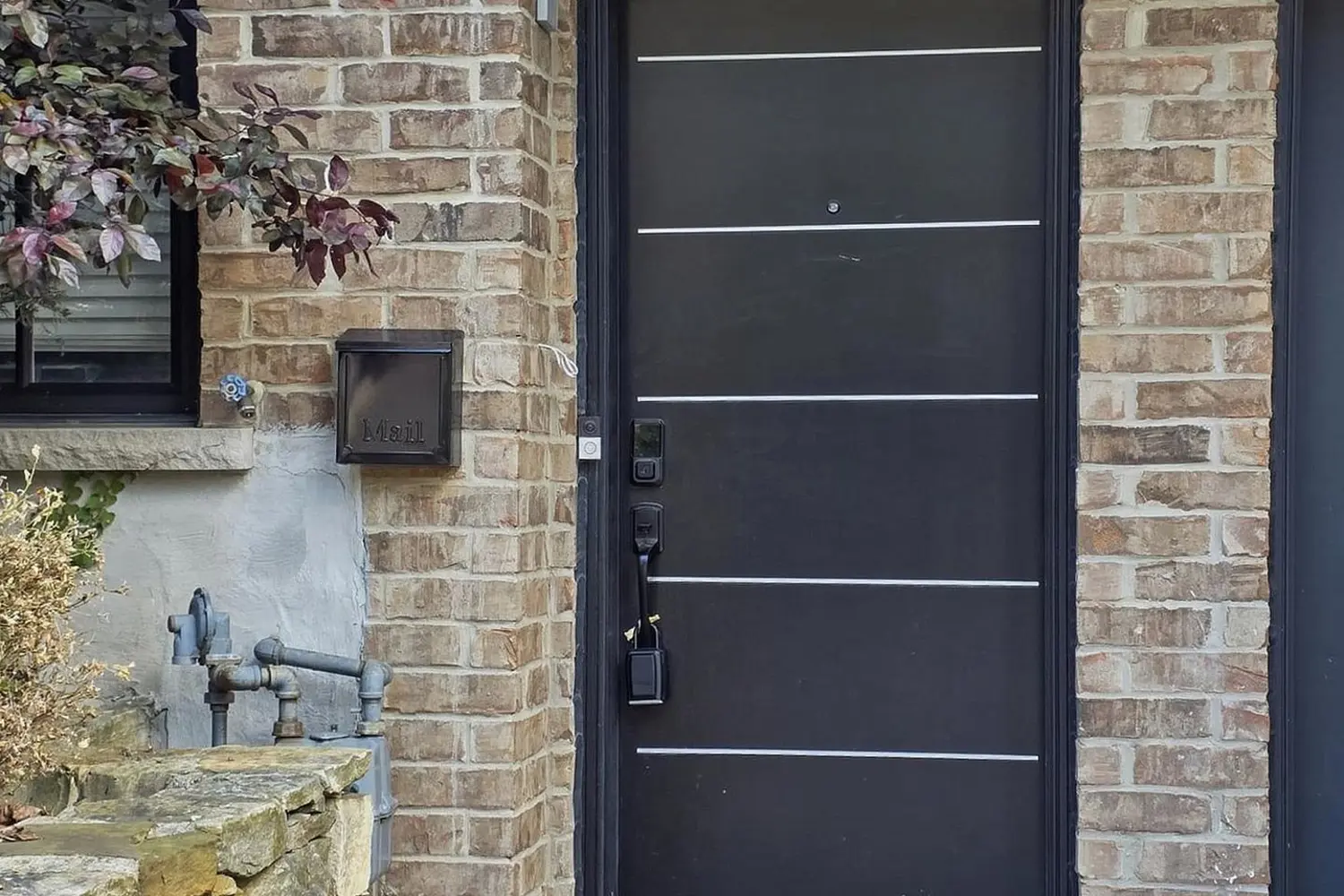 1812 Burnhamthorpe Road 76 photo 2