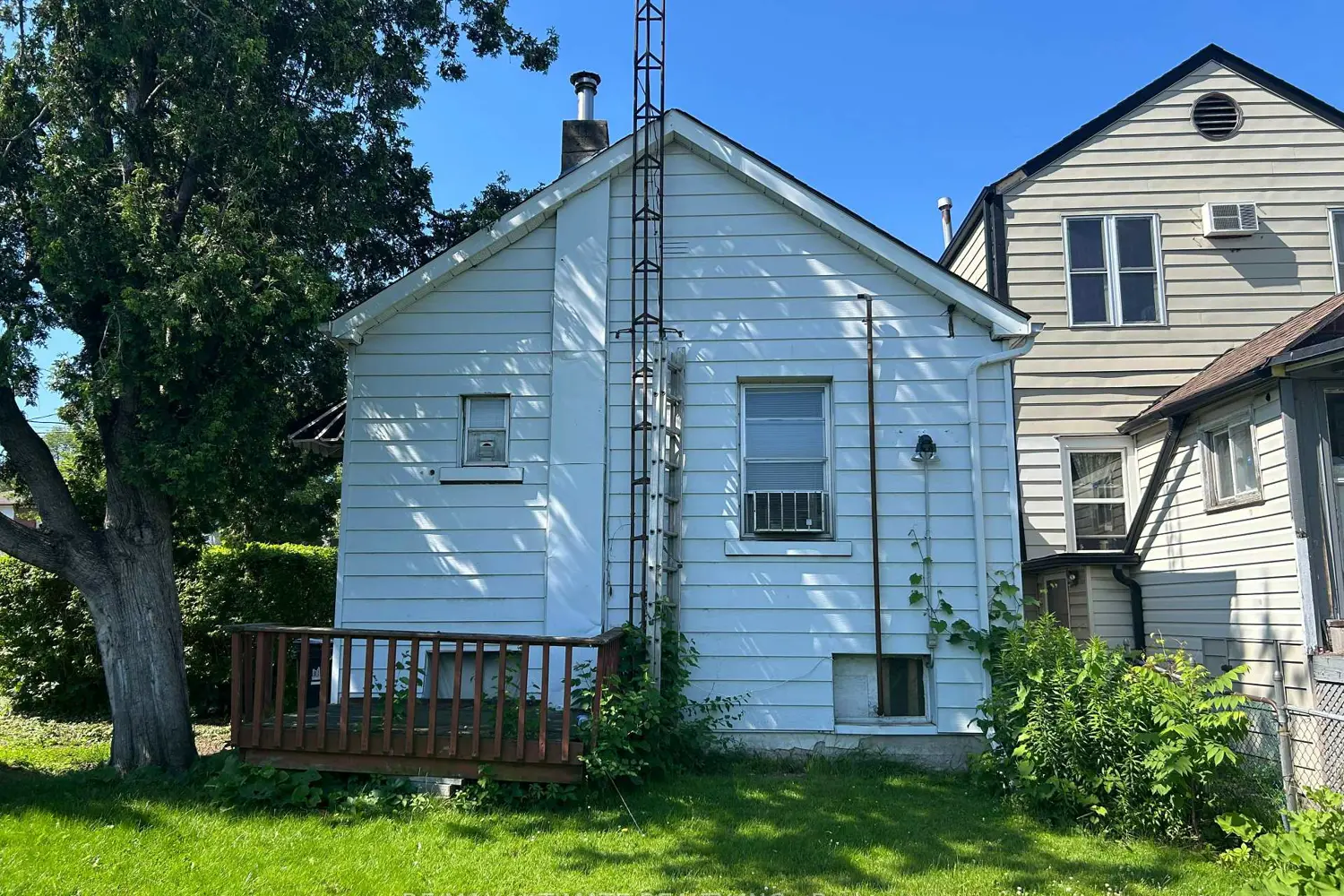 89 Brownville Avenue photo 5