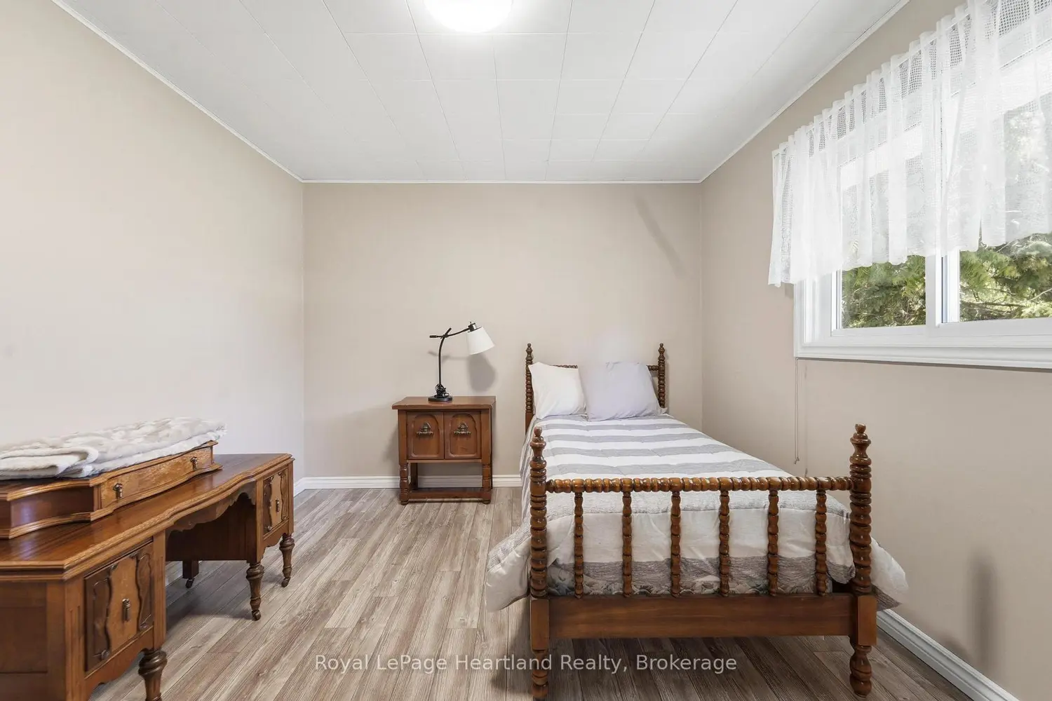 235 Hincks Street photo 5